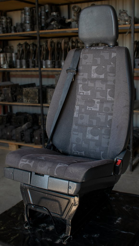 MERCEDES-BENZ ATEGO II - PASSENGER - 좌석 트럭 용 : 사진 2 MERCEDES-BENZ ATEGO II - PASSENGER - 좌석 트럭 용 : 사진 2