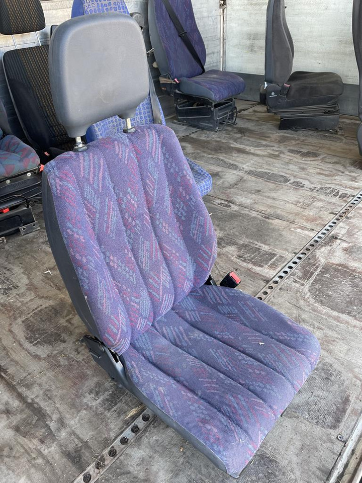 MERCEDES-BENZ ATEGO - 좌석 트럭 용 : 사진 2 MERCEDES-BENZ ATEGO - 좌석 트럭 용 : 사진 2