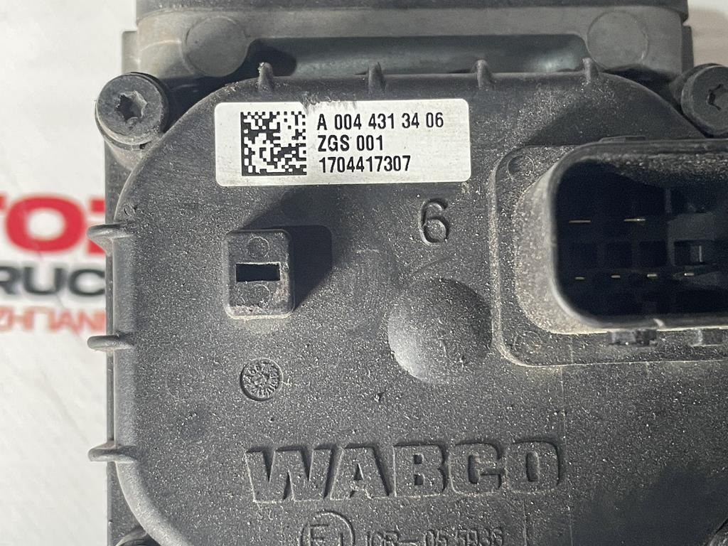 MERCEDES-BENZ VALVE BRAKE - 0044313406 - 브레이크 밸브 트럭 용 : 사진 4 MERCEDES-BENZ VALVE BRAKE - 0044313406 - 브레이크 밸브 트럭 용 : 사진 4