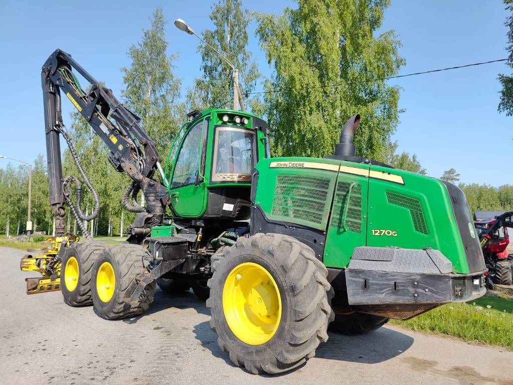 John Deere 1270 G - 산림용 수확기 : 사진 3 John Deere 1270 G - 산림용 수확기 : 사진 3
