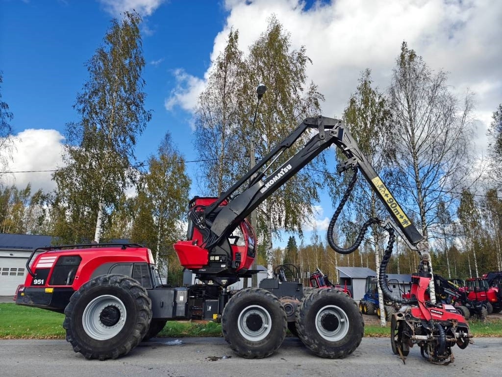 Komatsu 951 - 산림용 수확기 : 사진 5 Komatsu 951 - 산림용 수확기 : 사진 5