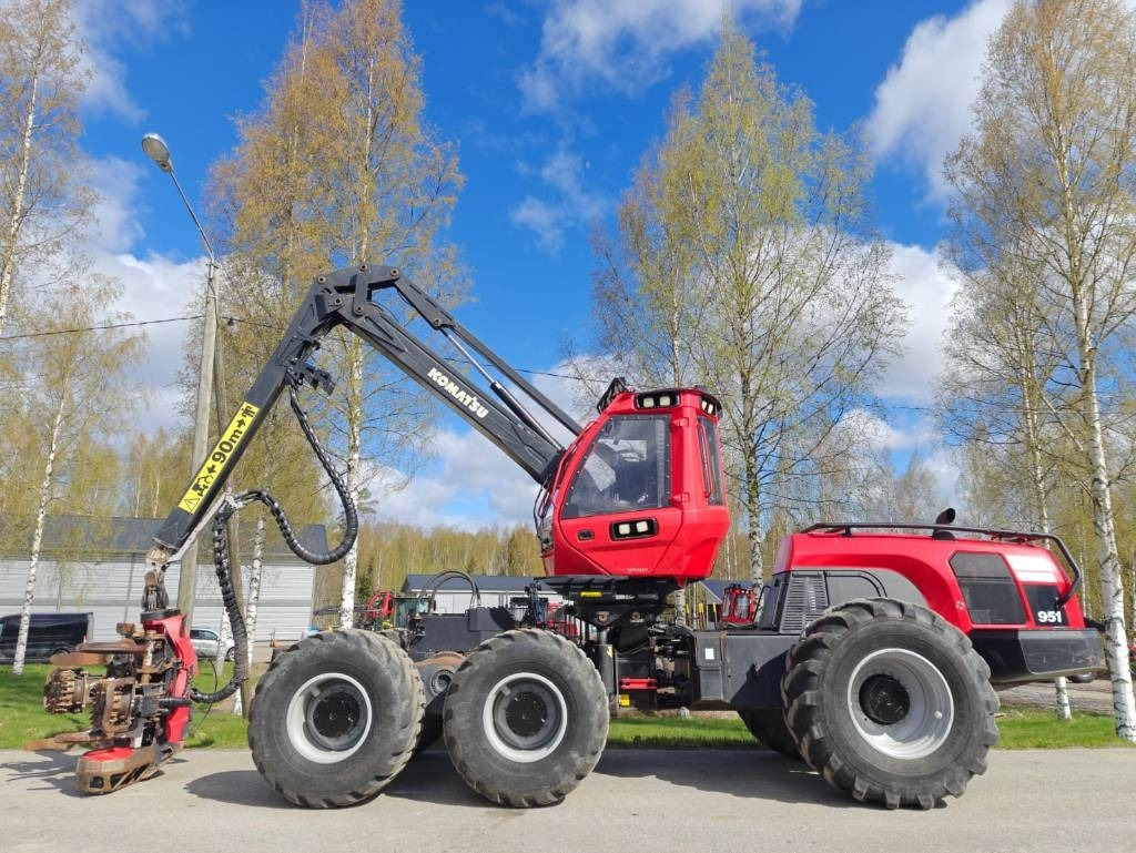 Komatsu 951 - 산림용 수확기 : 사진 2 Komatsu 951 - 산림용 수확기 : 사진 2