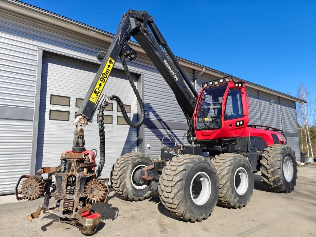Komatsu 951 - 산림용 수확기 : 사진 1 Komatsu 951 - 산림용 수확기 : 사진 1