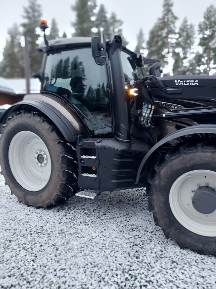 Valtra T 235 - 장궤형 트랙터 : 사진 3 Valtra T 235 - 장궤형 트랙터 : 사진 3