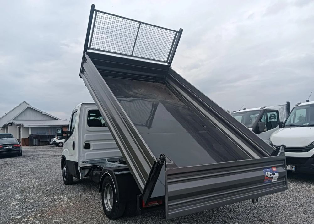 Iveco 35C13, 35C12, 35C14, 35C15 - 덤프 밴 : 사진 3 Iveco 35C13, 35C12, 35C14, 35C15 - 덤프 밴 : 사진 3