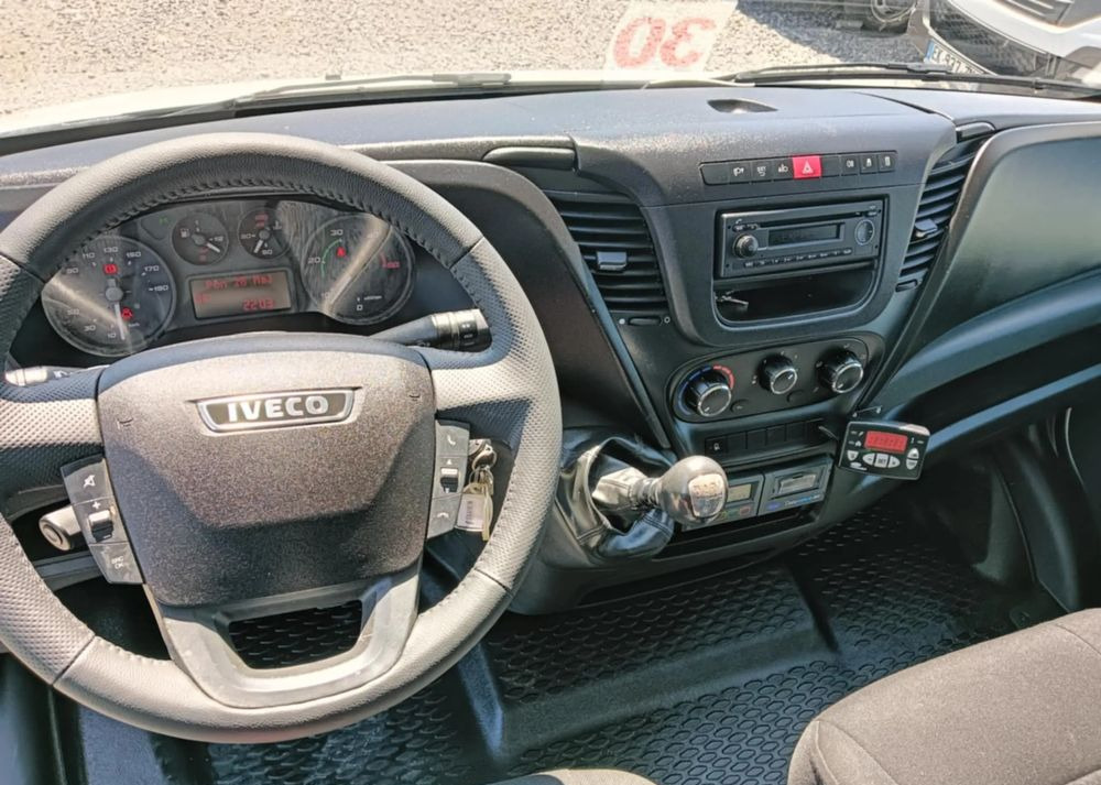 Iveco 35C13, 35C12, 35C14, 35C15 - 냉동 밴 : 사진 3 Iveco 35C13, 35C12, 35C14, 35C15 - 냉동 밴 : 사진 3