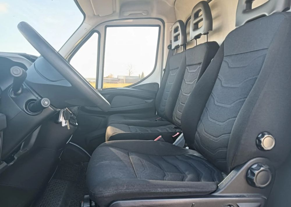 Iveco 35C14,35C13,35C12,35C15 - 덤프 밴 : 사진 4 Iveco 35C14,35C13,35C12,35C15 - 덤프 밴 : 사진 4