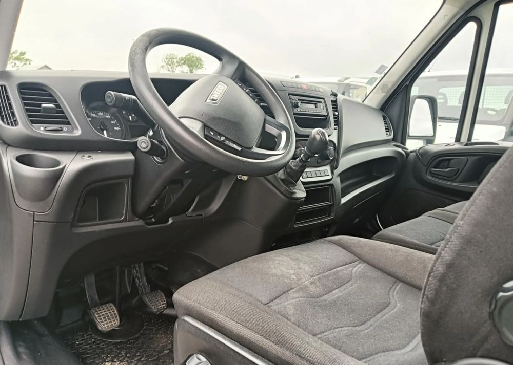 Iveco 35S14,35S13,35C13,35C12, - 패널 밴 : 사진 5 Iveco 35S14,35S13,35C13,35C12, - 패널 밴 : 사진 5