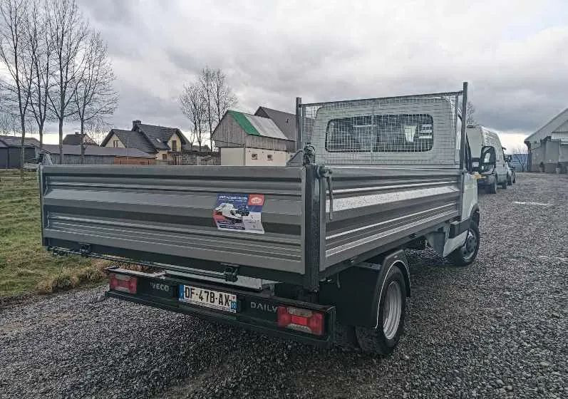 Iveco DAILY 35C13, 35C12, 35C15 - 덤프 밴 : 사진 5 Iveco DAILY 35C13, 35C12, 35C15 - 덤프 밴 : 사진 5