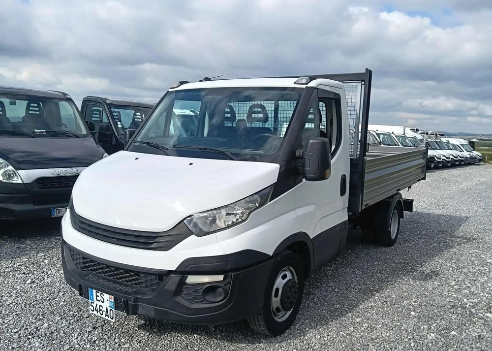 Iveco DAILY 35C14, 35C13, 35C12, 35C15 - 덤프 밴 : 사진 2 Iveco DAILY 35C14, 35C13, 35C12, 35C15 - 덤프 밴 : 사진 2
