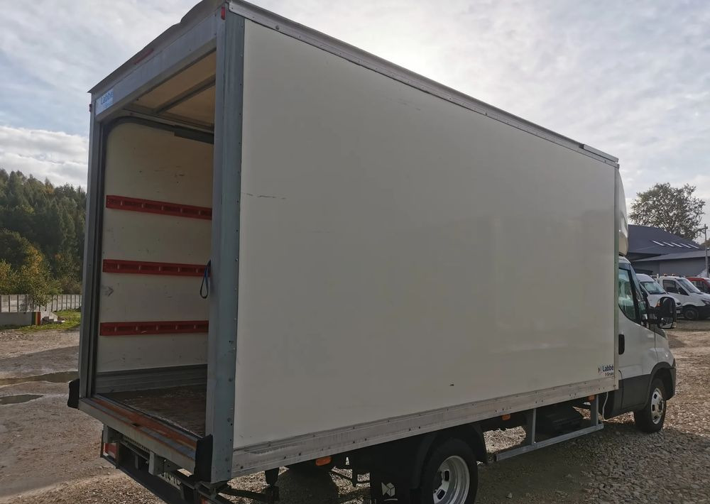 Iveco 3.0-150KM Daily 35C15 Kontener długi rama 35-150 kiper Klimatyzacja długi rozstaw - 박스 밴 : 사진 5 Iveco 3.0-150KM Daily 35C15 Kontener długi rama 35-150 kiper Klimatyzacja długi rozstaw - 박스 밴 : 사진 5