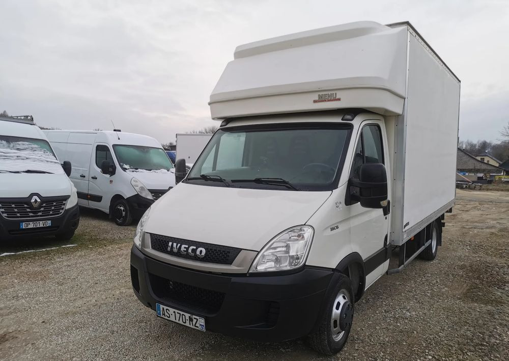 Iveco 3.0-150KM Daily 35C15 Kontener winda Dhollandia 750kg długi 35-150 Klimatyzacja długi rozstaw - 박스 밴 : 사진 3 Iveco 3.0-150KM Daily 35C15 Kontener winda Dhollandia 750kg długi 35-150 Klimatyzacja długi rozstaw - 박스 밴 : 사진 3