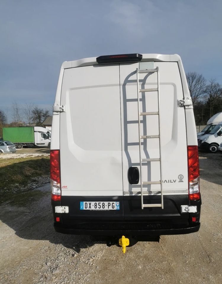 Iveco 35C13 Daily L3H2 bliźniak Klima 2.3-130KM 6-biegów Hak podwójne koła 35-130 L4H2 - 패널 밴 : 사진 4 Iveco 35C13 Daily L3H2 bliźniak Klima 2.3-130KM 6-biegów Hak podwójne koła 35-130 L4H2 - 패널 밴 : 사진 4