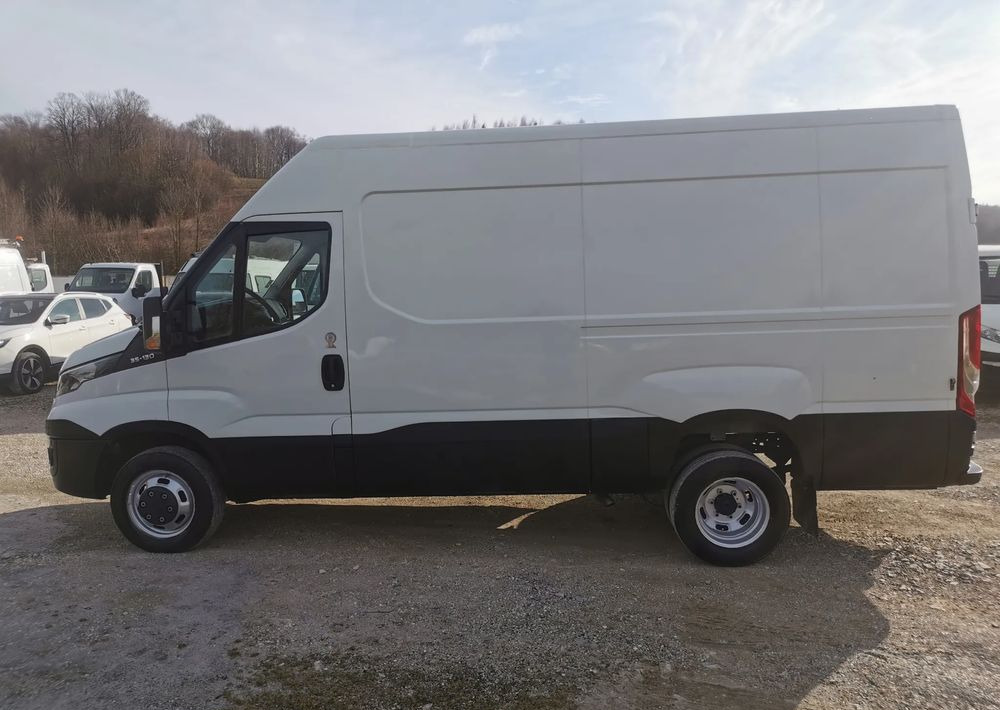 Iveco 35C13 Daily L3H2 bliźniak Klima 2.3-130KM 6-biegów Hak podwójne koła 35-130 L4H2 - 패널 밴 : 사진 2 Iveco 35C13 Daily L3H2 bliźniak Klima 2.3-130KM 6-biegów Hak podwójne koła 35-130 L4H2 - 패널 밴 : 사진 2