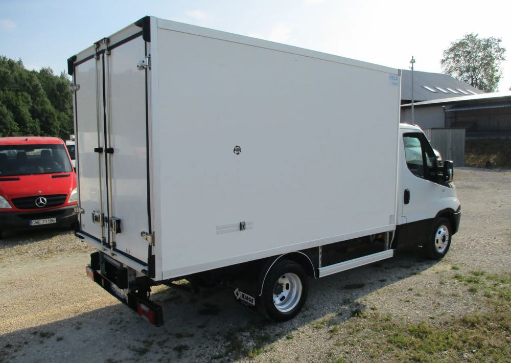 Iveco Daily 35C13 chłodnia Mroźnia na bliźniaku 35-130 Thermo King agregat - 냉동 밴 : 사진 4 Iveco Daily 35C13 chłodnia Mroźnia na bliźniaku 35-130 Thermo King agregat - 냉동 밴 : 사진 4