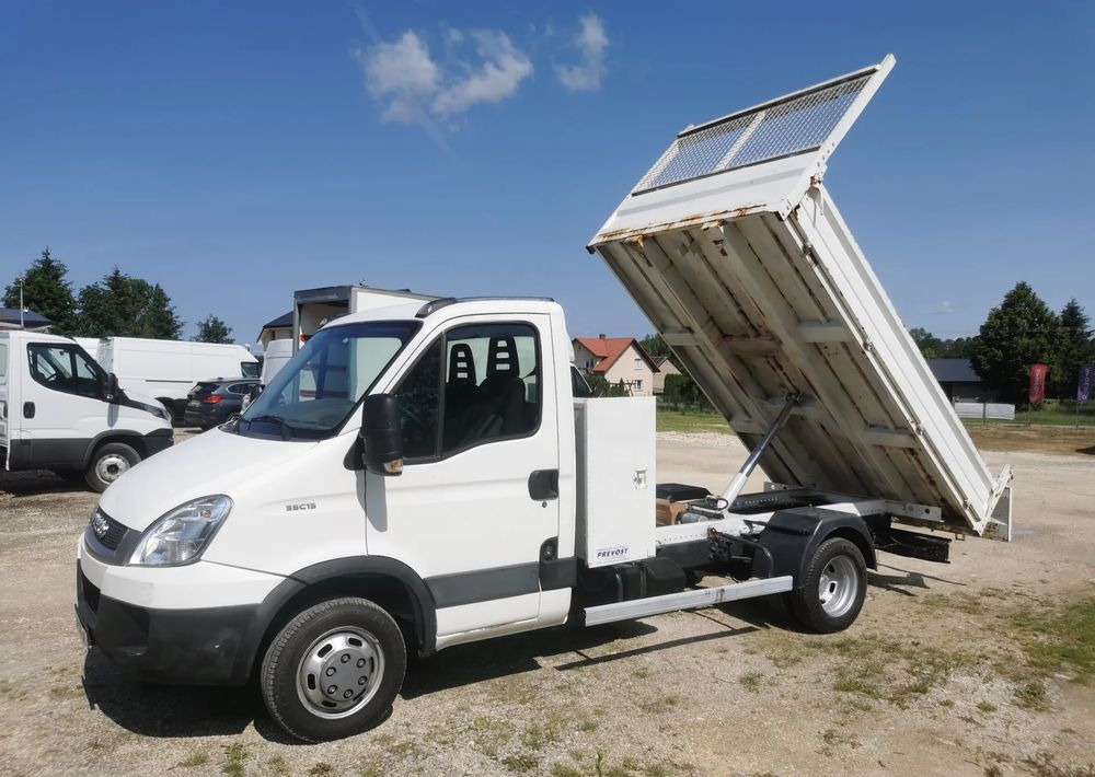 Iveco Daily 35C15 Kiper 3.0 - 150KM wywrotka Hak Bliźniak blokada mostu Klima - 덤프 밴 : 사진 1 Iveco Daily 35C15 Kiper 3.0 - 150KM wywrotka Hak Bliźniak blokada mostu Klima - 덤프 밴 : 사진 1