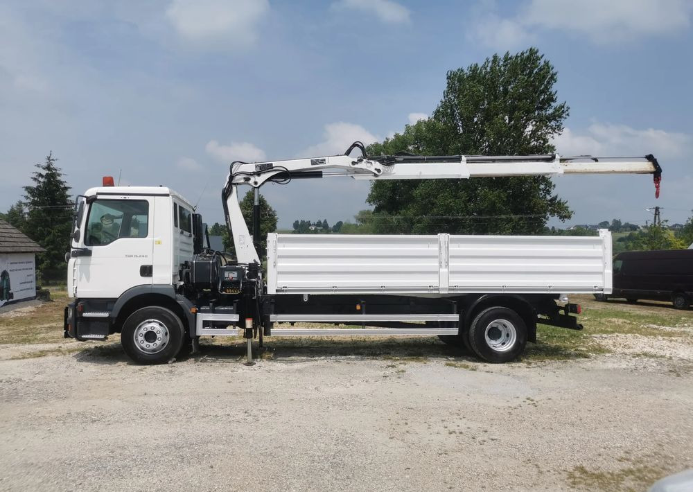 MAN TGM 15.240 Żuraw HDS HIAB + kiper wywrotka + Płyta czołowa Mały przebieg Klima - 덤프트럭 : 사진 2 MAN TGM 15.240 Żuraw HDS HIAB + kiper wywrotka + Płyta czołowa Mały przebieg Klima - 덤프트럭 : 사진 2