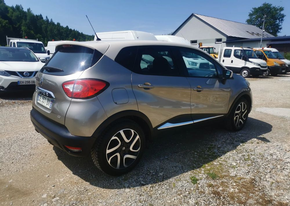 Renault Captur 0.9 Energy TCe Intens - SUV : 사진 4 Renault Captur 0.9 Energy TCe Intens - SUV : 사진 4