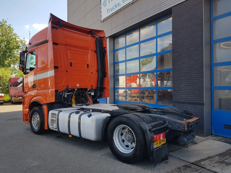 Mercedes-Benz Actros 1945 Double Tank New Apk TÜV - 트랙터 유닛 : 사진 5 Mercedes-Benz Actros 1945 Double Tank New Apk TÜV - 트랙터 유닛 : 사진 5