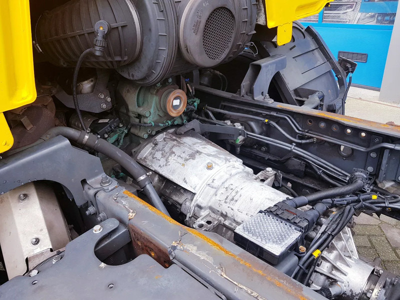 캡 새시 트럭 Volvo FE 300 EEV 6X2 Retarder 258.000 KM TÜV : 사진 14