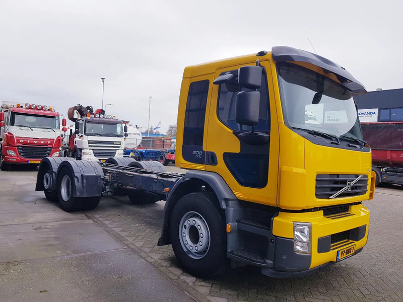 캡 새시 트럭 Volvo FE 300 EEV 6X2 Retarder 258.000 KM TÜV : 사진 6