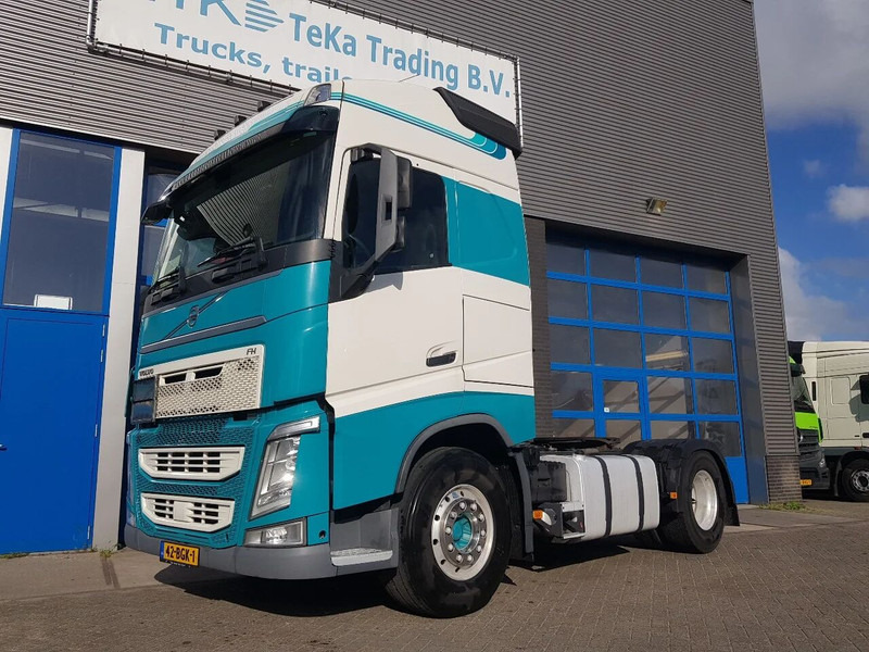 Volvo FH 420 ADR klasse EX/II, EX/III, FL en AT Double tank PTO - 트랙터 유닛 : 사진 1 Volvo FH 420 ADR klasse EX/II, EX/III, FL en AT Double tank PTO - 트랙터 유닛 : 사진 1