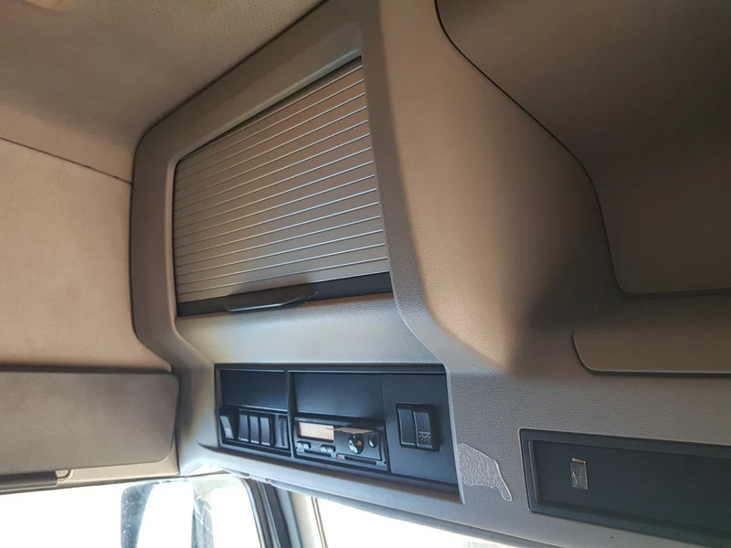 트랙터 유닛 Volvo FM 410 6x2 ADR EX/II EX/III FL OX AT Hydrauliek : 사진 16