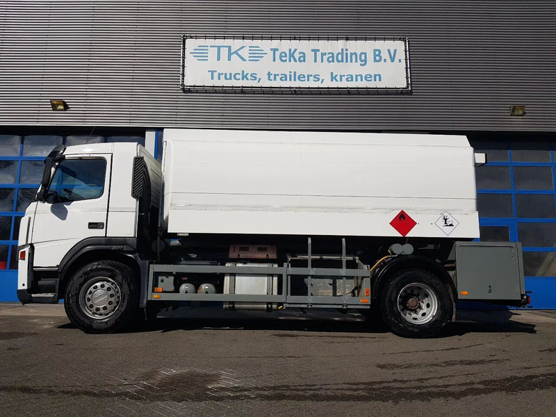 Volvo FM 9.340 Petrol, Diesel 17000 Ltr. 3 Compartementen - 유조트럭 : 사진 3 Volvo FM 9.340 Petrol, Diesel 17000 Ltr. 3 Compartementen - 유조트럭 : 사진 3