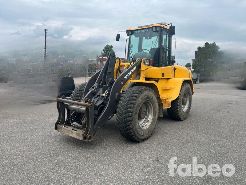 Volvo L40B - 휠 로더 : 사진 1 Volvo L40B - 휠 로더 : 사진 1