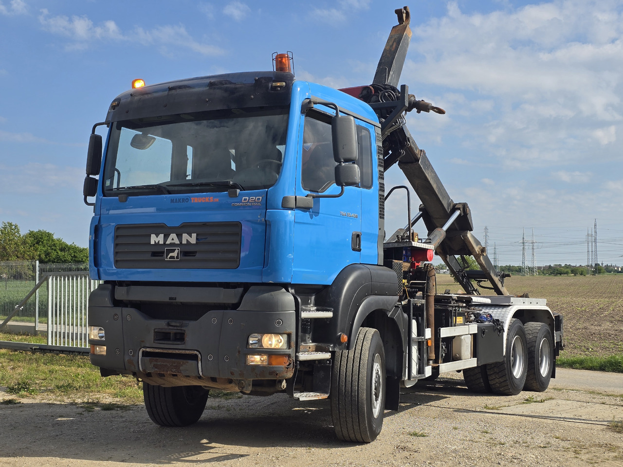 MAN TGA 33.430 6X6 / HMF 1823 K3+REM.CON./ HOOK SYSTEM - 후크 리프트 트럭, 크레인 트럭 : 사진 5 MAN TGA 33.430 6X6 / HMF 1823 K3+REM.CON./ HOOK SYSTEM - 후크 리프트 트럭, 크레인 트럭 : 사진 5