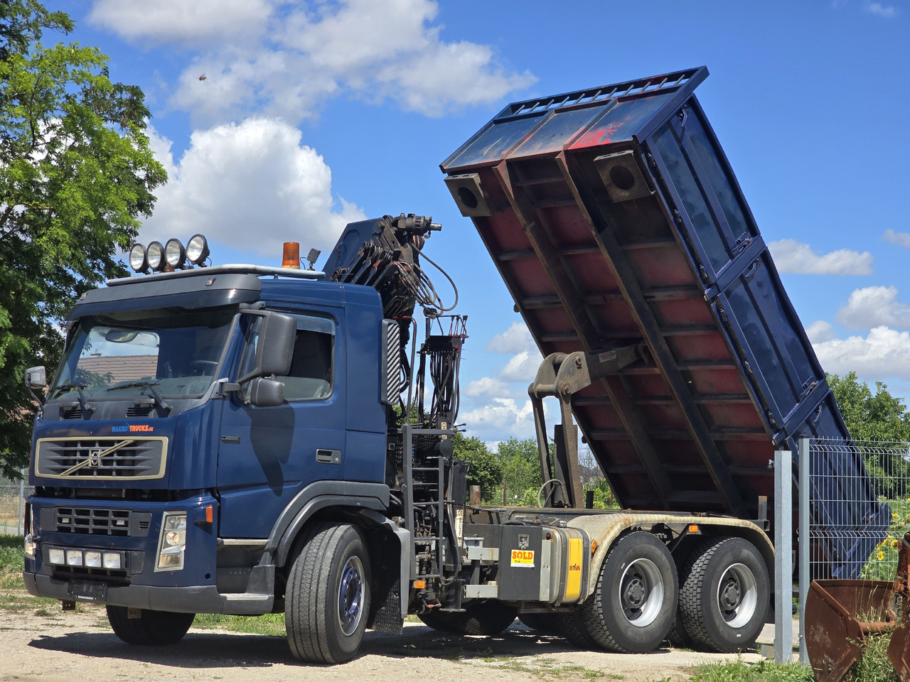 VOLVO FM 420 6X4 / KIPPER / CRANE HMF 1823 K4 - 덤프트럭, 크레인 트럭 : 사진 5 VOLVO FM 420 6X4 / KIPPER / CRANE HMF 1823 K4 - 덤프트럭, 크레인 트럭 : 사진 5