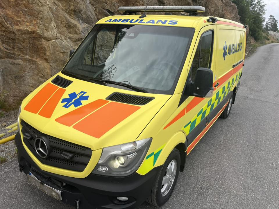 MERCEDES-BENZ Sprinter 319 - AMBULANCE - RESERVERAD !! - 구급차 : 사진 1 MERCEDES-BENZ Sprinter 319 - AMBULANCE - RESERVERAD !! - 구급차 : 사진 1