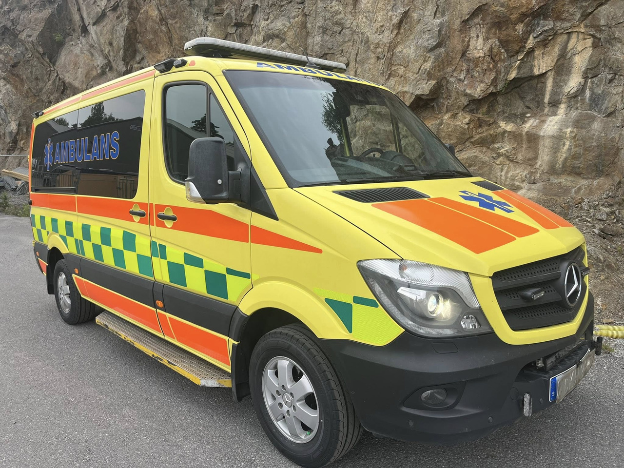 MERCEDES-BENZ Sprinter 319 - AMBULANCE - 구급차 : 사진 5 MERCEDES-BENZ Sprinter 319 - AMBULANCE - 구급차 : 사진 5