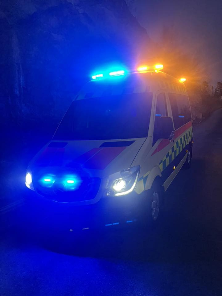 MERCEDES-BENZ Sprinter 319 - Light AMBULANCE / shvydka dopomo - 구급차 : 사진 1 MERCEDES-BENZ Sprinter 319 - Light AMBULANCE / shvydka dopomo - 구급차 : 사진 1