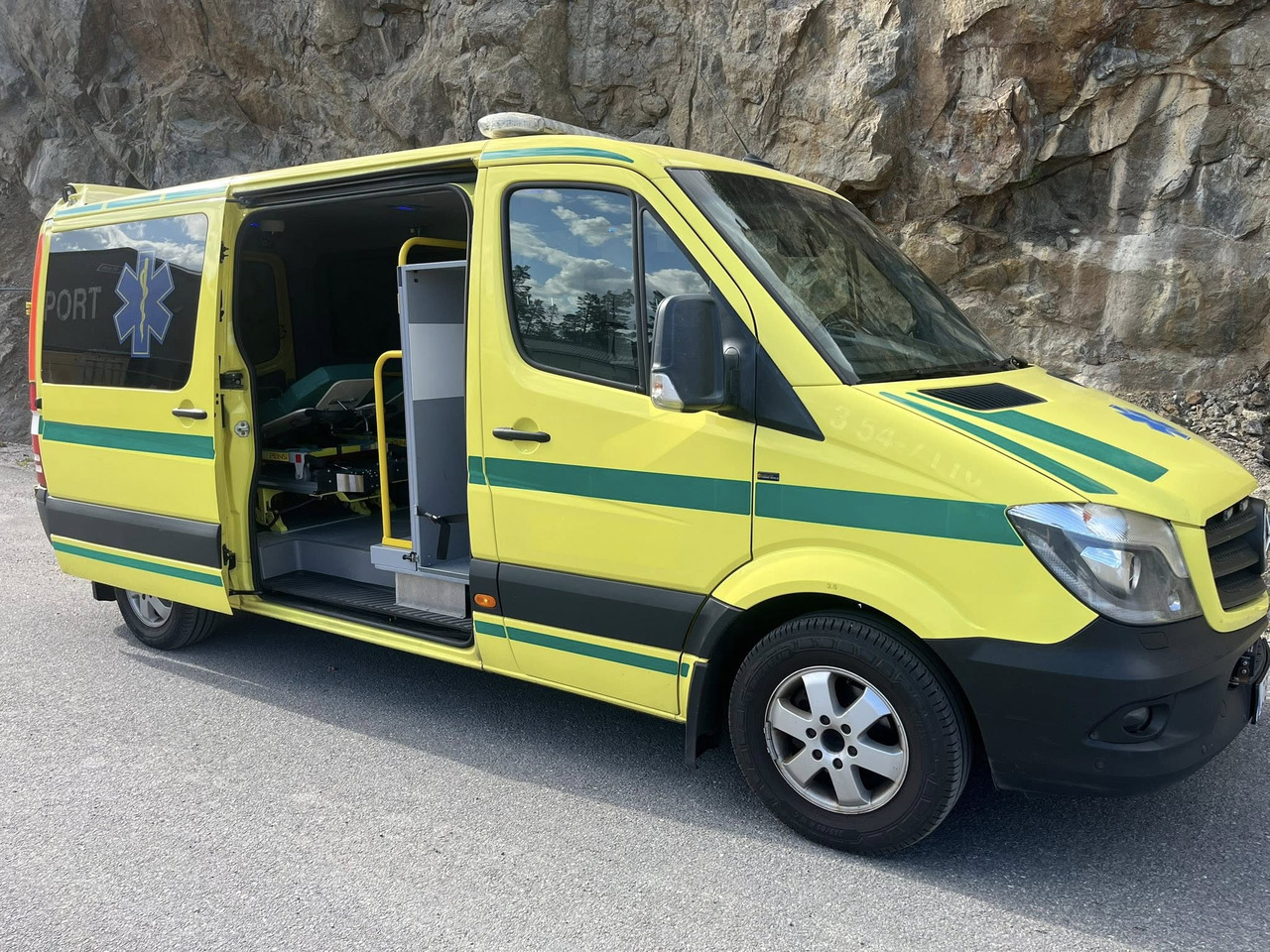 Mercedes-Benz Sprinter 316 - 2 stretcher AMBULANCE / Krankenwagen / Швидка допомога - 구급차 : 사진 1 Mercedes-Benz Sprinter 316 - 2 stretcher AMBULANCE / Krankenwagen / Швидка допомога - 구급차 : 사진 1