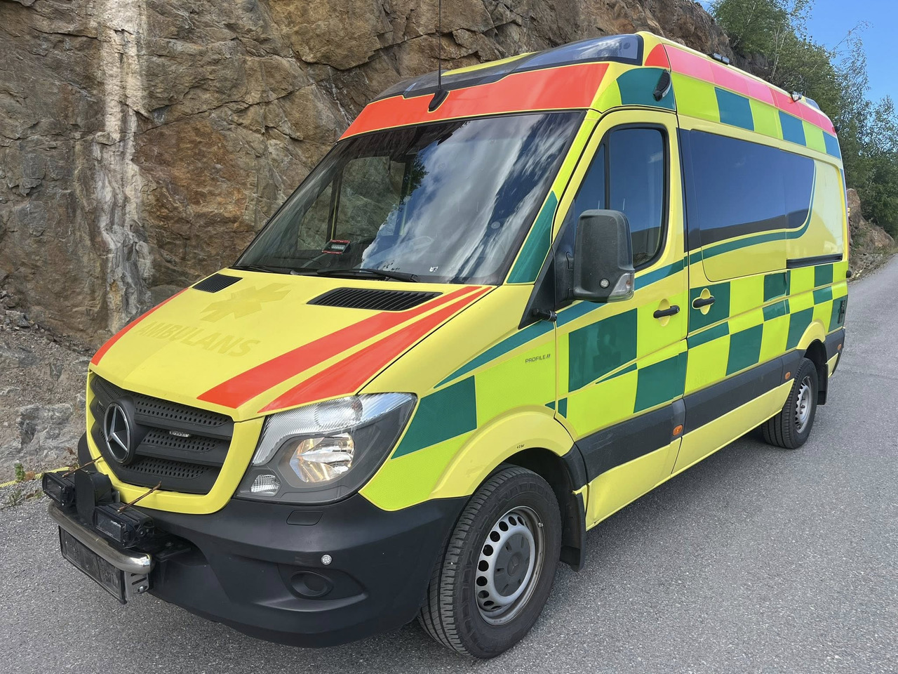 Mercedes-Benz Sprinter 319 - AMBULANCE / Krankenwagen / Ambulancia - 구급차 : 사진 1 Mercedes-Benz Sprinter 319 - AMBULANCE / Krankenwagen / Ambulancia - 구급차 : 사진 1