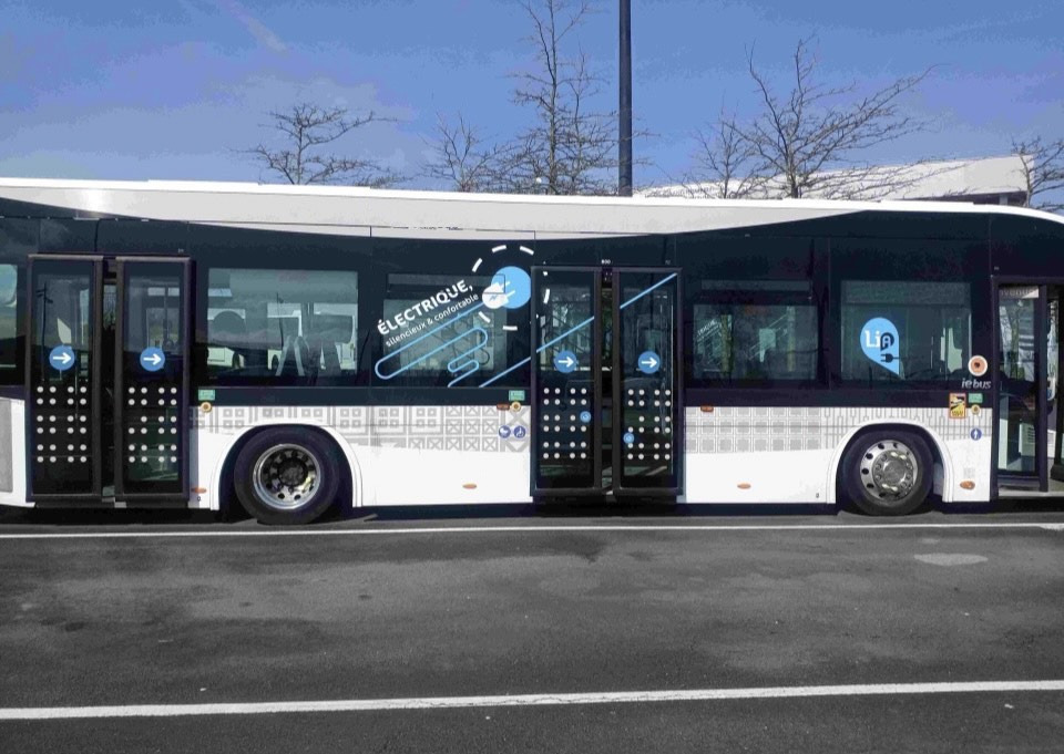 IRIZAR IEB Elektro Linienbus electric Bus. Fahrbereit - 시내버스, 전기 버스 : 사진 2 IRIZAR IEB Elektro Linienbus electric Bus. Fahrbereit - 시내버스, 전기 버스 : 사진 2