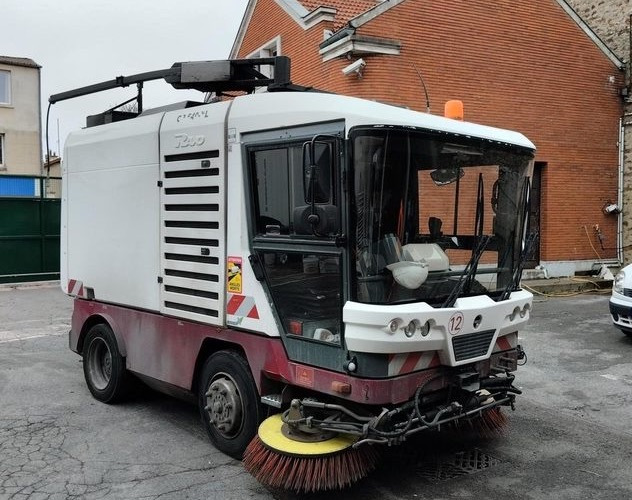 Ravo 540XL/545XL Kehrmaschine wie Citycat Cityfant Dulevo - 지자체/ 특수 차량 : 사진 2 Ravo 540XL/545XL Kehrmaschine wie Citycat Cityfant Dulevo - 지자체/ 특수 차량 : 사진 2