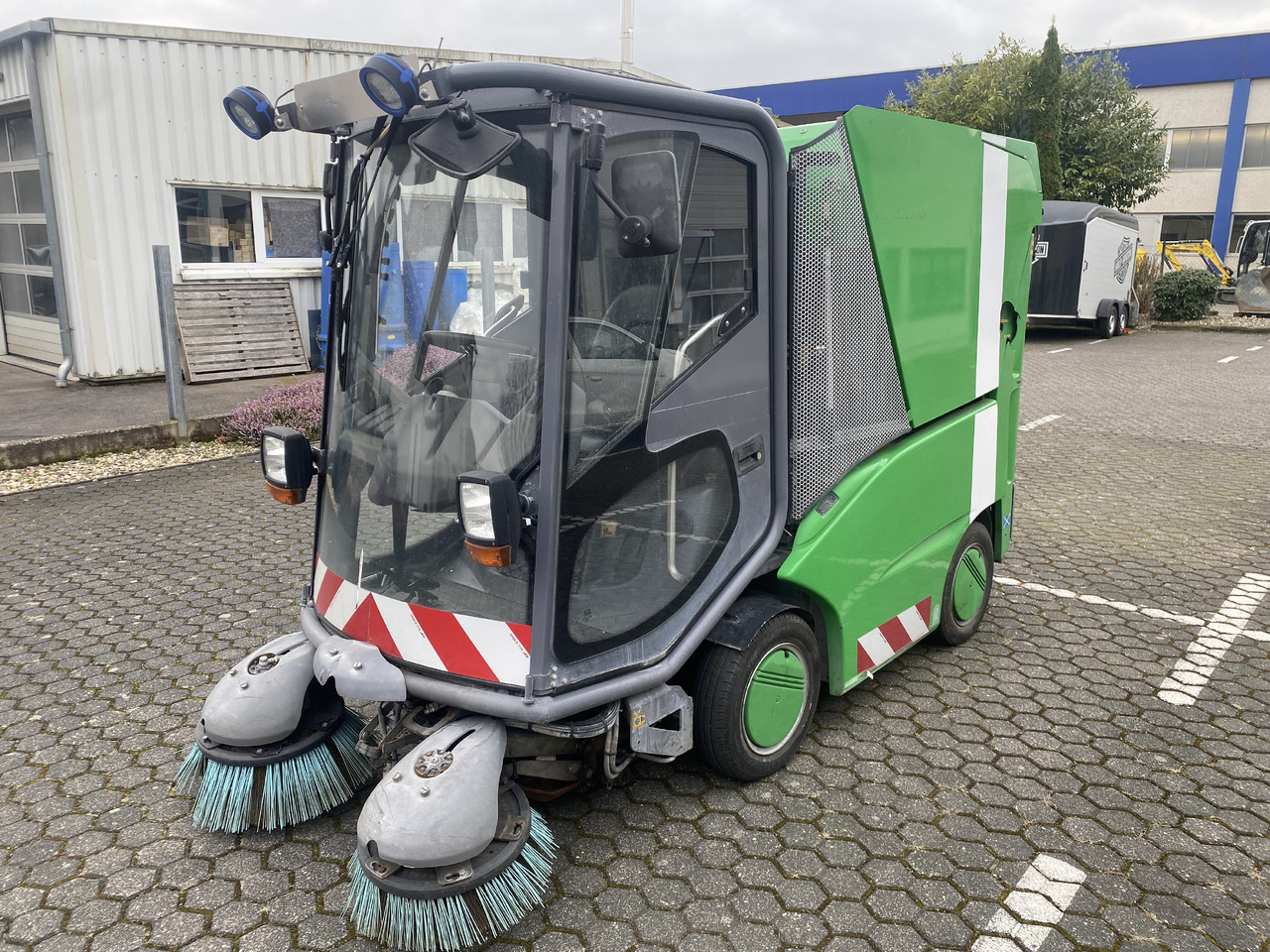 TENNANT Green Machines 500 ZE electric 500 ZE - 거리 청소 차량 : 사진 1 TENNANT Green Machines 500 ZE electric 500 ZE - 거리 청소 차량 : 사진 1