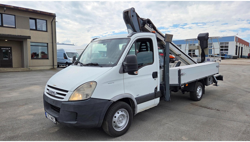 Iveco Daily 35S12 4X2 Galaxylift GT18-10 - 밴 : 사진 1 Iveco Daily 35S12 4X2 Galaxylift GT18-10 - 밴 : 사진 1