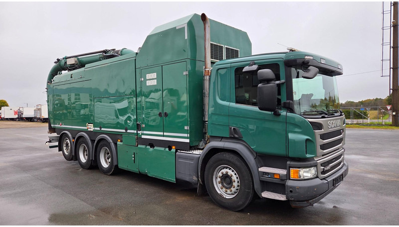 Scania P450 8X4*4 - 진공 흡입 트럭 : 사진 2 Scania P450 8X4*4 - 진공 흡입 트럭 : 사진 2