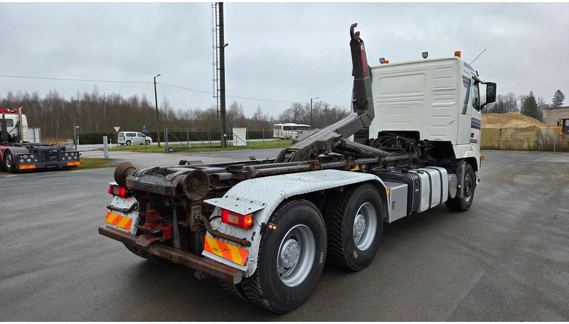 Volvo FH500 6X4 - 후크 리프트 트럭 : 사진 3 Volvo FH500 6X4 - 후크 리프트 트럭 : 사진 3