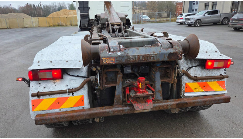 Volvo FH500 6X4 - 후크 리프트 트럭 : 사진 5 Volvo FH500 6X4 - 후크 리프트 트럭 : 사진 5