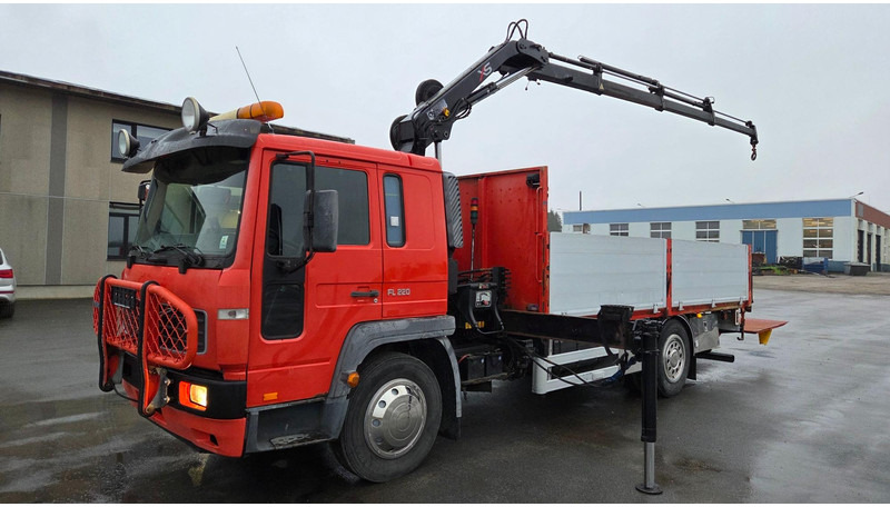 Volvo FL220 4X2 HIAB 077 - 드롭사이드/ 플랫베드 트럭, 크레인 트럭 : 사진 1 Volvo FL220 4X2 HIAB 077 - 드롭사이드/ 플랫베드 트럭, 크레인 트럭 : 사진 1