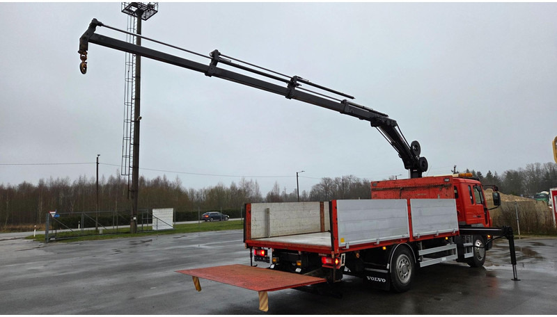 Volvo FL220 4X2 HIAB 077 - 드롭사이드/ 플랫베드 트럭, 크레인 트럭 : 사진 3 Volvo FL220 4X2 HIAB 077 - 드롭사이드/ 플랫베드 트럭, 크레인 트럭 : 사진 3