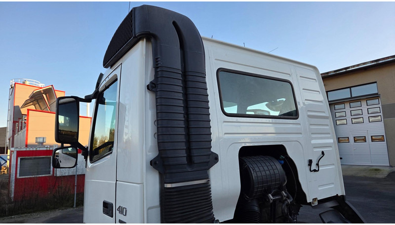 후크 리프트 트럭 Volvo FM410 6X2*4 : 사진 15