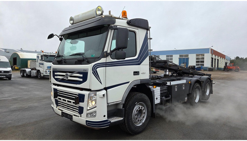 Volvo FM420 6X2 manual full steel - 케이블 시스템 트럭 : 사진 1 Volvo FM420 6X2 manual full steel - 케이블 시스템 트럭 : 사진 1