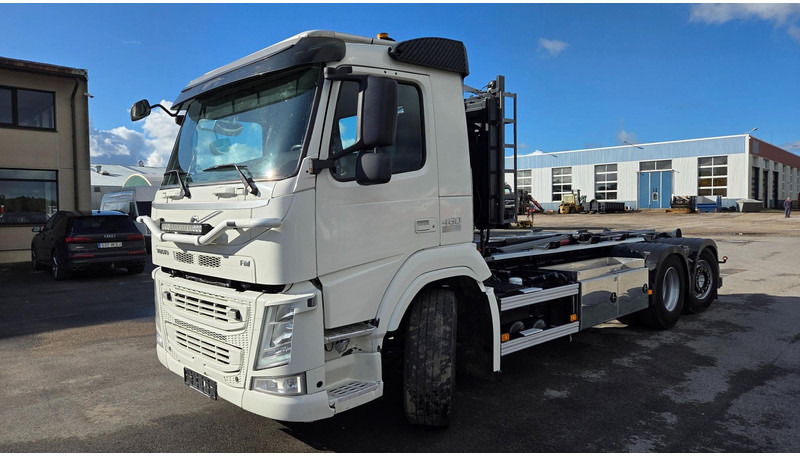 Volvo FM460 6X2*4 - 후크 리프트 트럭 : 사진 1 Volvo FM460 6X2*4 - 후크 리프트 트럭 : 사진 1
