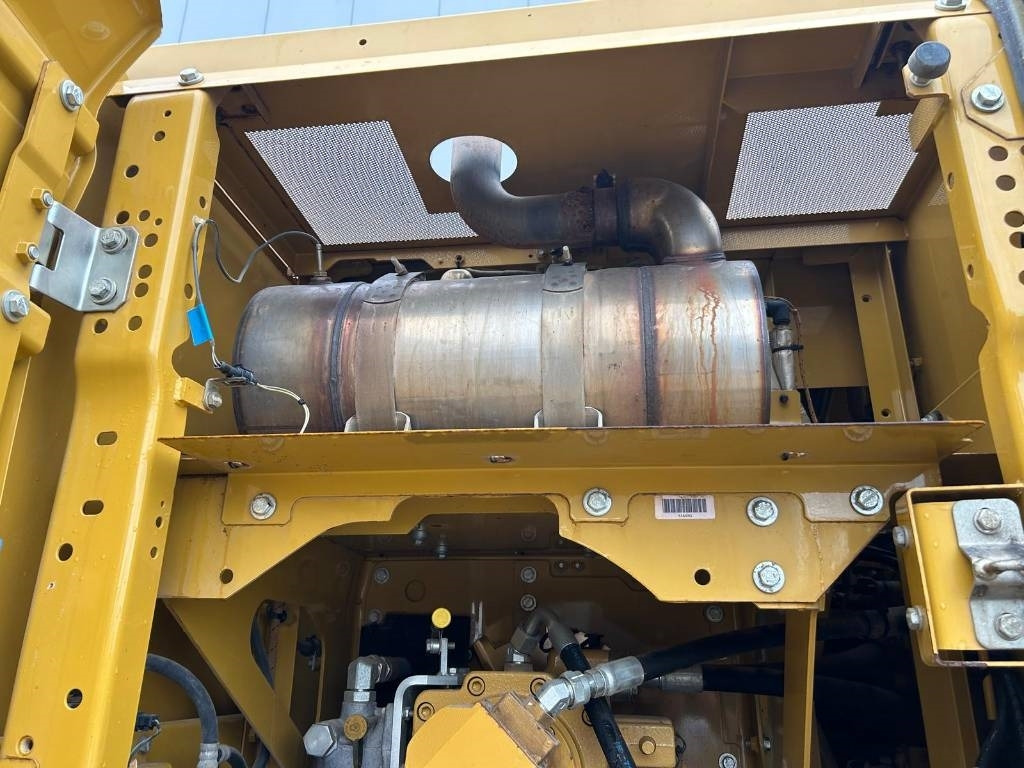 크롤러 굴삭기 CAT 320 : 사진 22