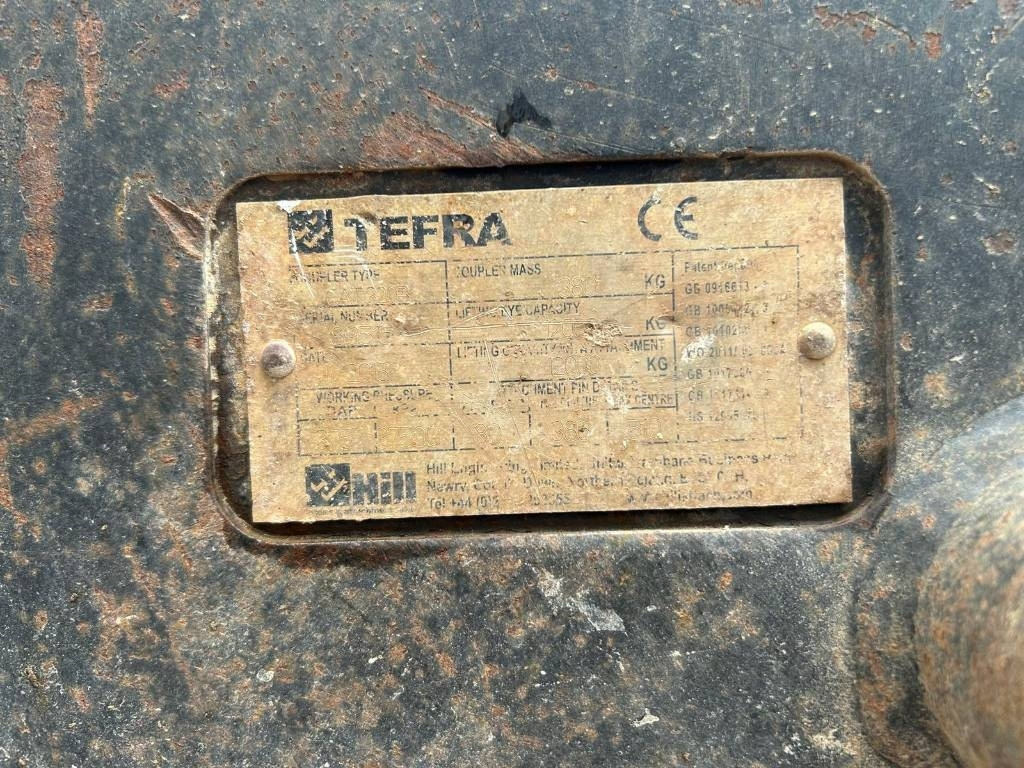 크롤러 굴삭기 CAT 320 : 사진 17